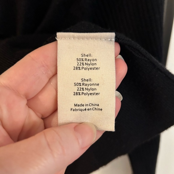 L'agence Sky Button Detail Crop Crew Sweater - Picture 10 of 13